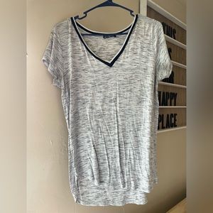 heather gray v neck